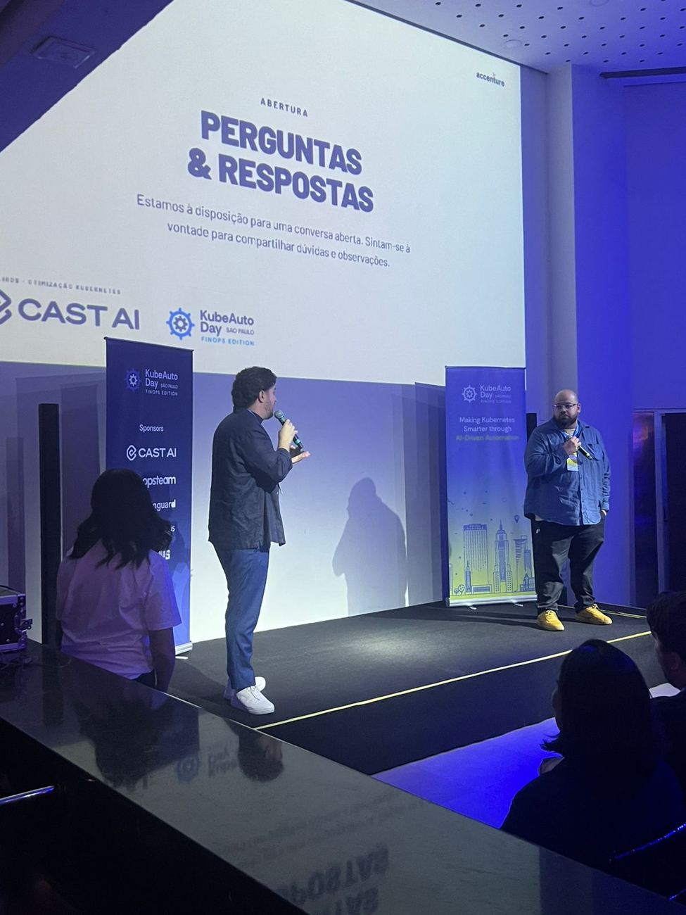 KubeAuto Day — conversa no palco